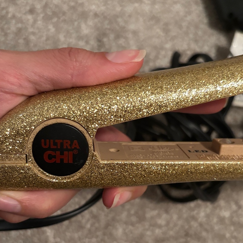 Chi Glitter Hair Straightener - Picture 3 of 5